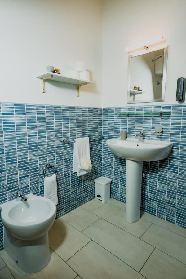 La Residenza B&B Giba ภายนอก รูปภาพ